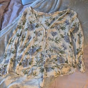 American Eagle Flowy Top